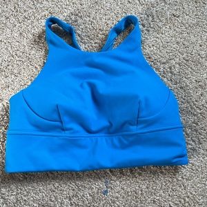 Lululemon sports bra poolside
